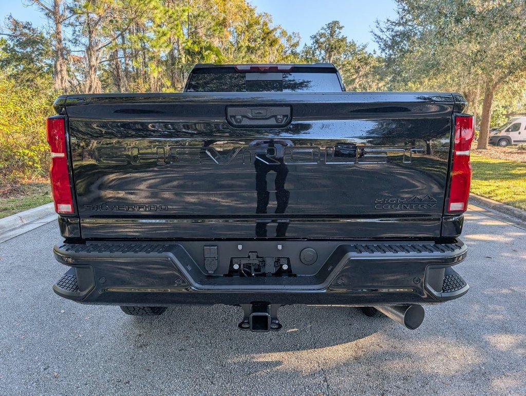 New 2026 Chevrolet Silverado 3500 High Country w/ Midnight Edition image 7