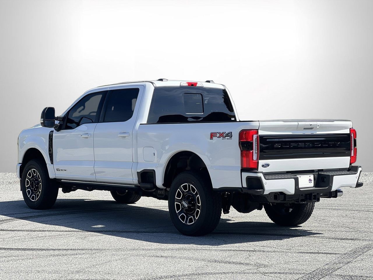 New 2025 Ford F350 Platinum w/ FX4 Off-Road Package AWD/4WD image 27