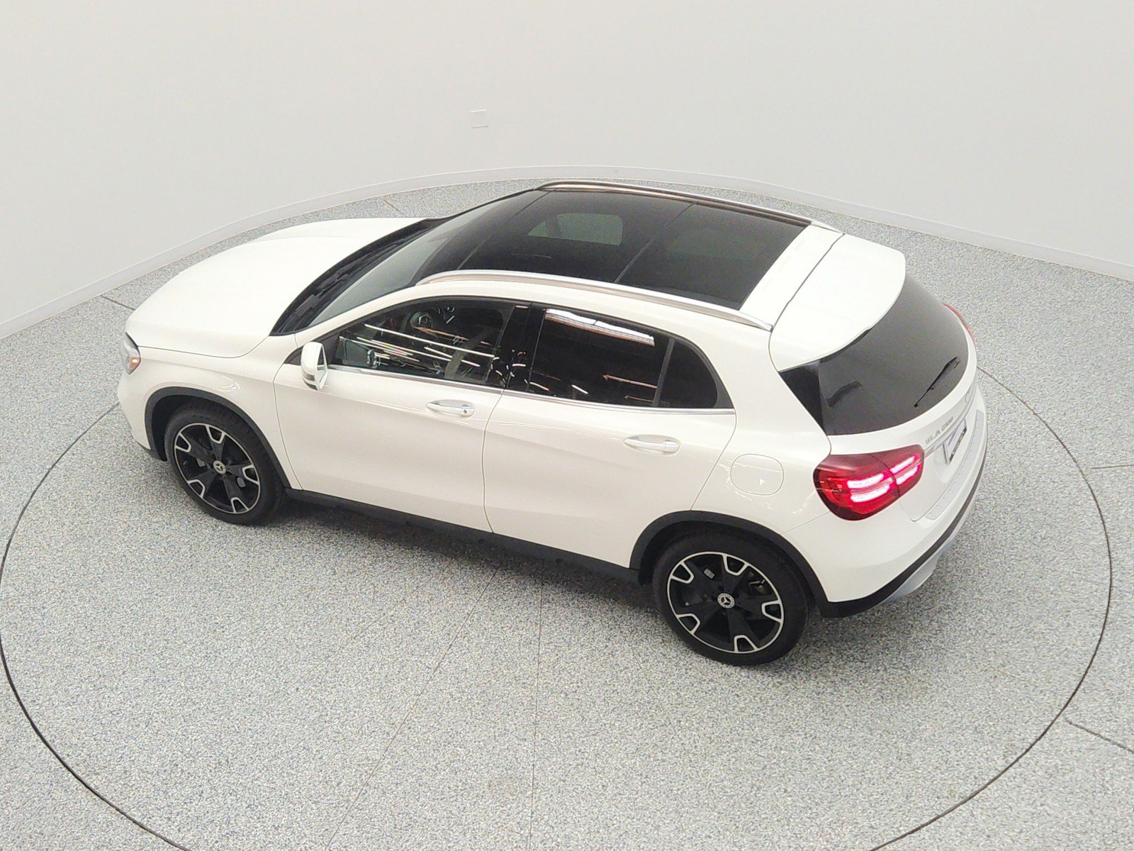 Used 2019 Mercedes-Benz GLA 250 image 30