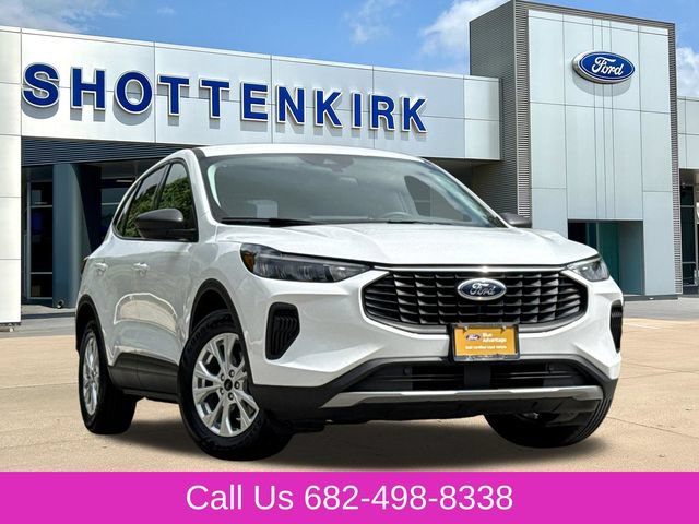 Certified 2025 Ford Escape Active w/ Tech Pack #1 FWD image 1
