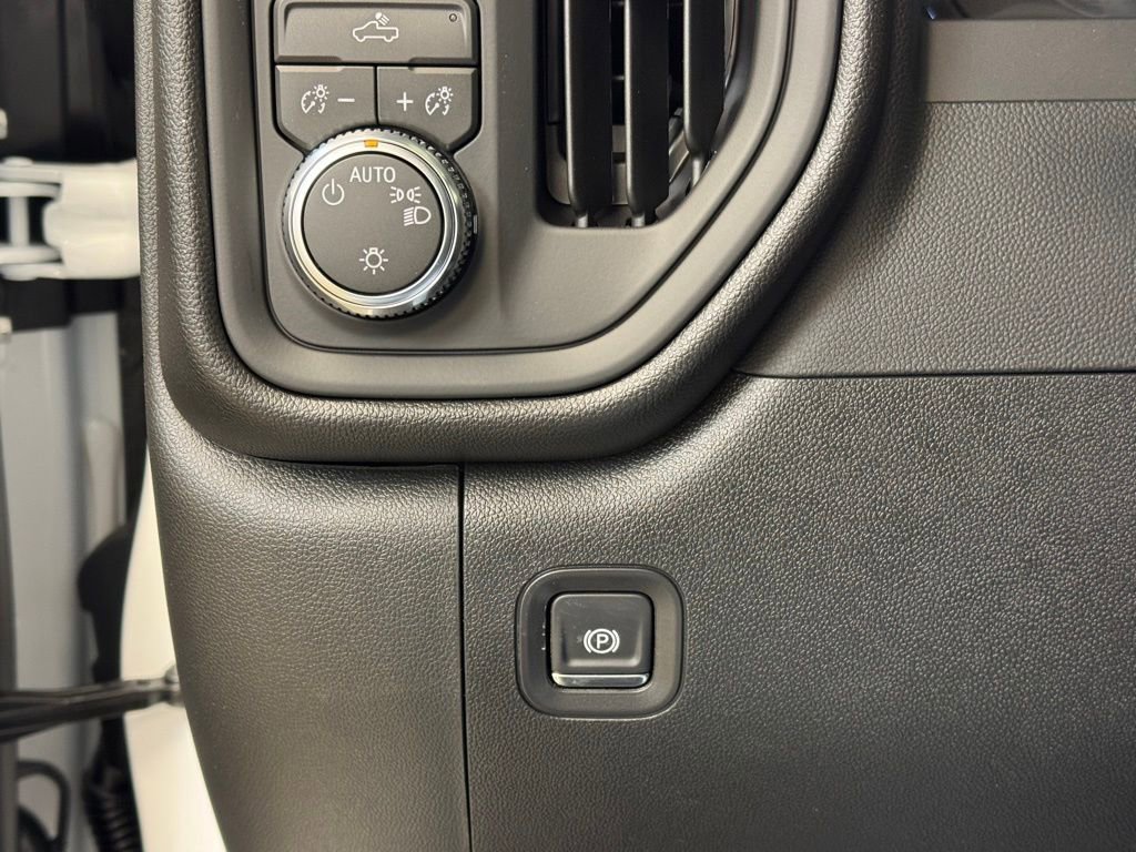 New 2026 GMC Sierra 1500 Pro w/ Trailering Package AWD/4WD image 30