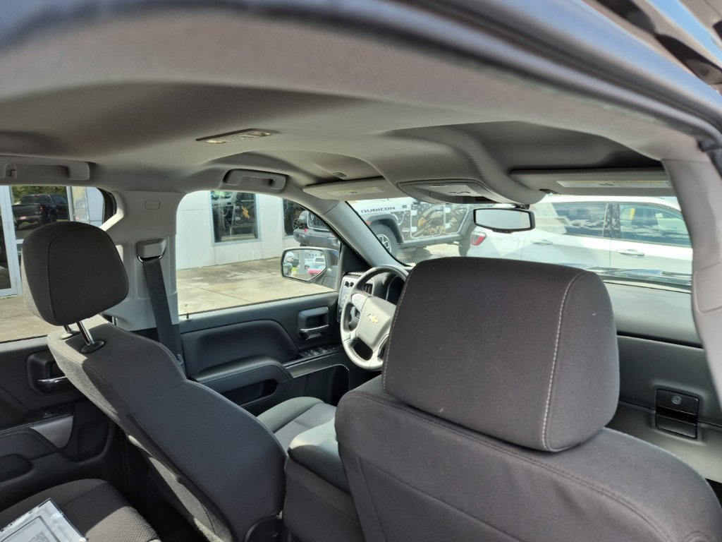 Used 2018 Chevrolet Silverado 1500 LT w/ All Star Edition AWD/4WD image 22