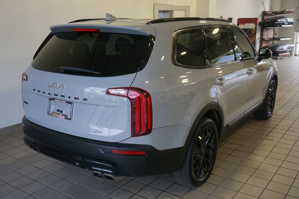 Used 2022 Kia Telluride SX w/ SX Prestige Package image 19