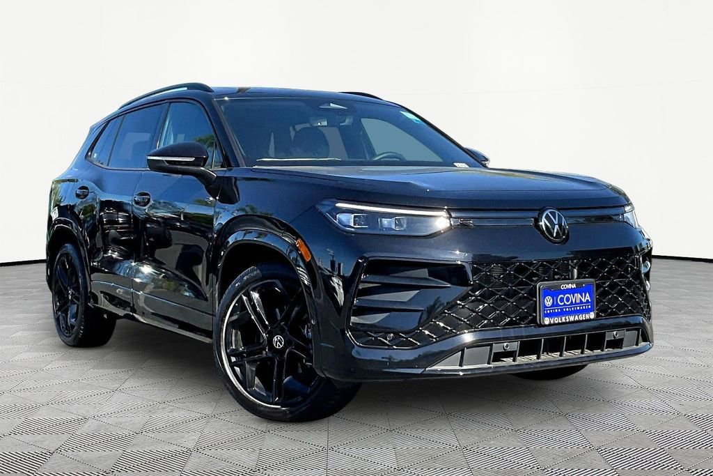 New 2026 Volkswagen Tiguan SE R-Line image 1