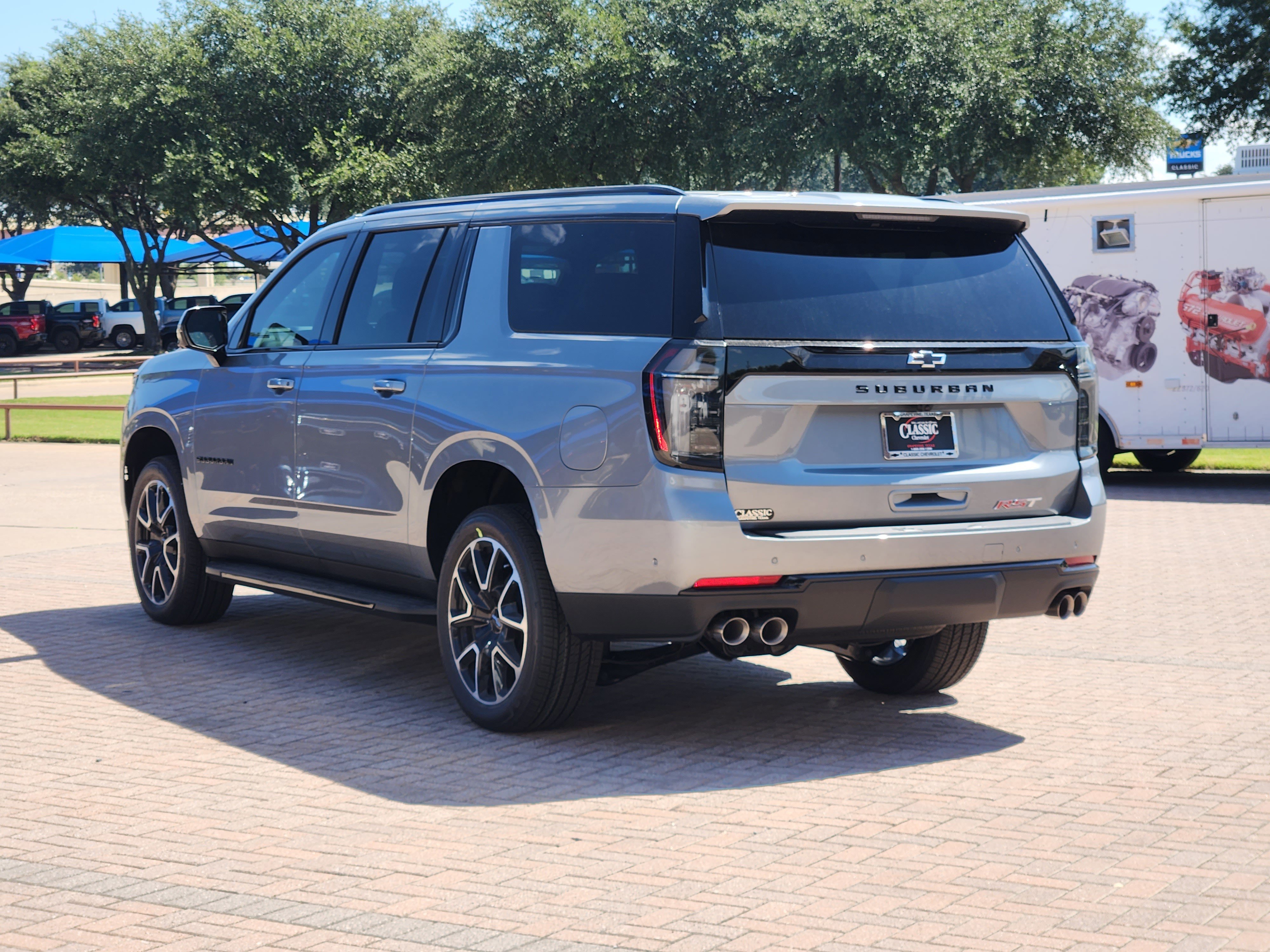 New 2026 Chevrolet Suburban RST w/ RST Capability Package image 5