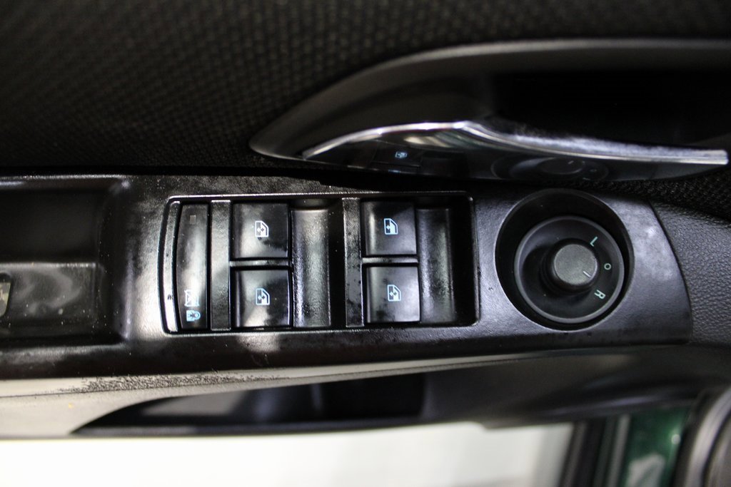 Used 2014 Chevrolet Cruze LT image 20