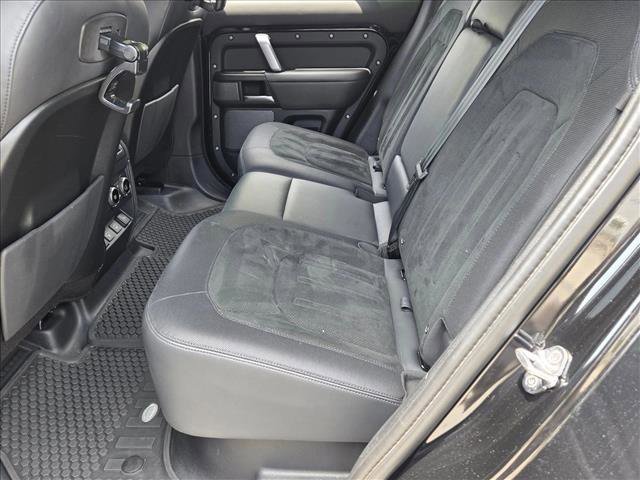 Used 2022 Land Rover Defender 110 V8 AWD/4WD image 14