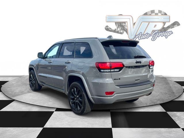 Used 2022 Jeep Grand Cherokee Laredo X AWD/4WD image 5