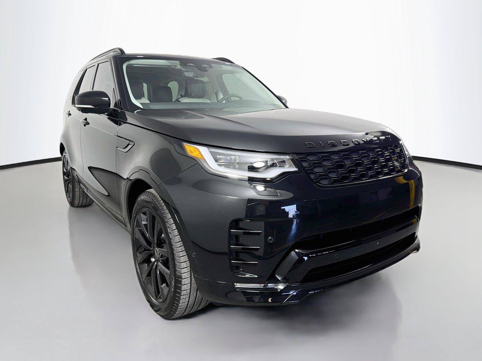 New 2026 Land Rover Discovery Dynamic SE AWD/4WD image 3