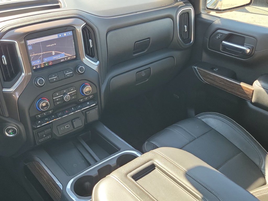 Used 2019 Chevrolet Silverado 1500 High Country w/ Technology Package AWD/4WD image 37