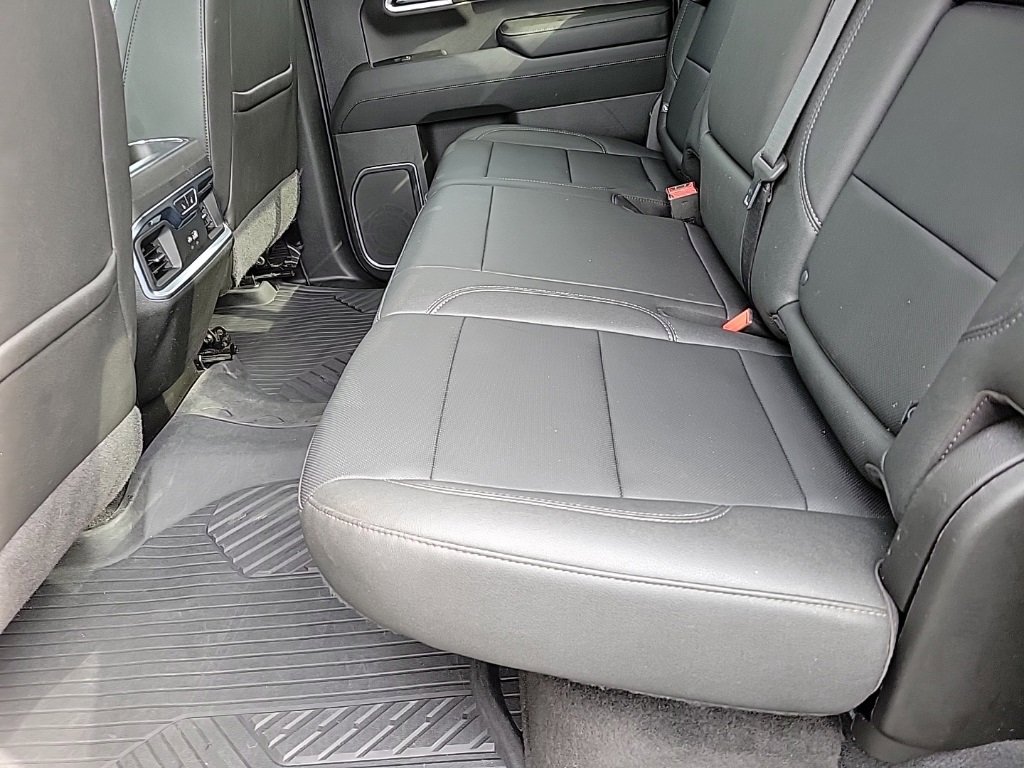 Used 2022 Chevrolet Silverado 1500 LTZ w/ LTZ Premium Package image 4