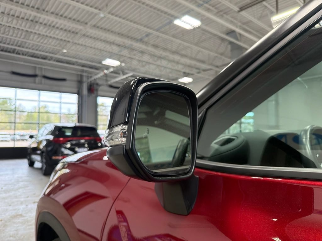 Used 2023 Toyota Highlander XSE AWD/4WD image 14