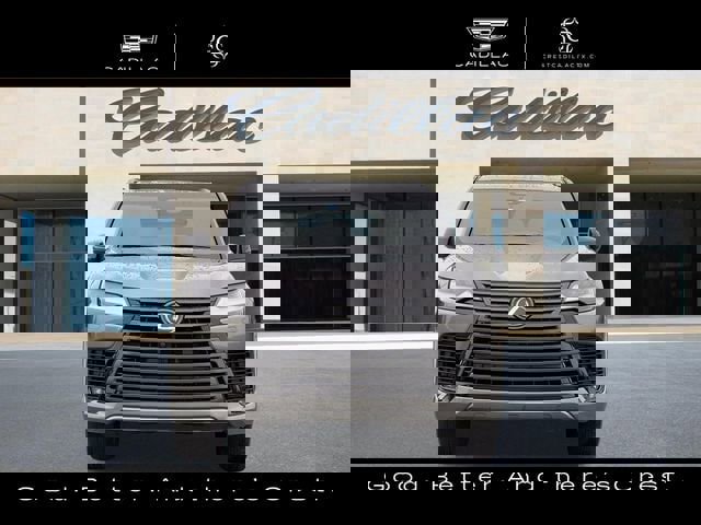 Used 2025 Lexus LX 600 4WD w/ Appearance Package image 9