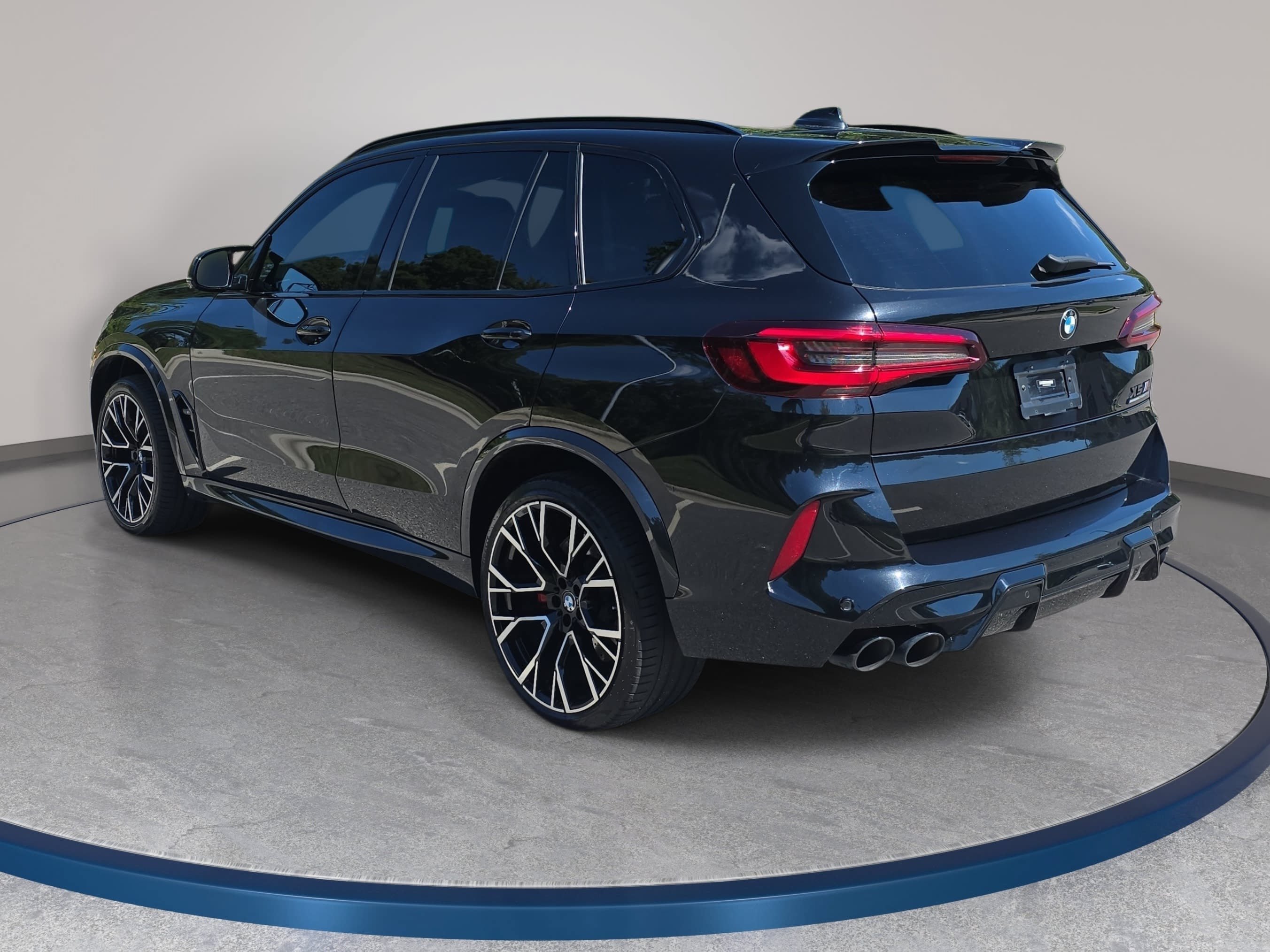 Used 2021 BMW X5 M w/ Competition Package AWD/4WD image 7