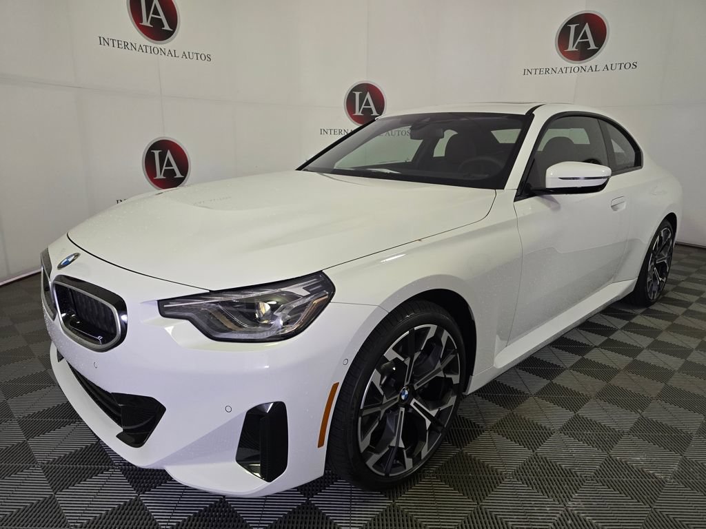 New 2025 BMW 230i xDrive Coupe w/ Premium Package AWD/4WD image 5