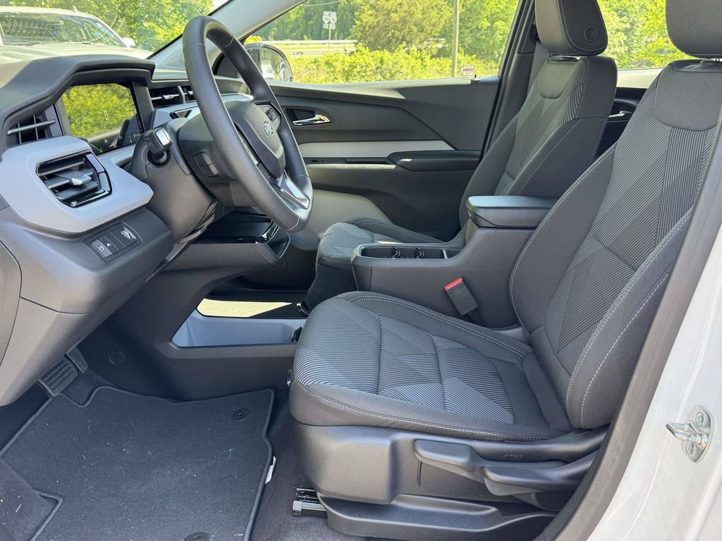New 2027 Chevrolet Bolt LT FWD image 19