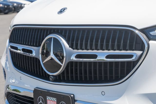 Certified 2025 Mercedes-Benz GLC 300 4MATIC w/ Driver Assistance Package image 12