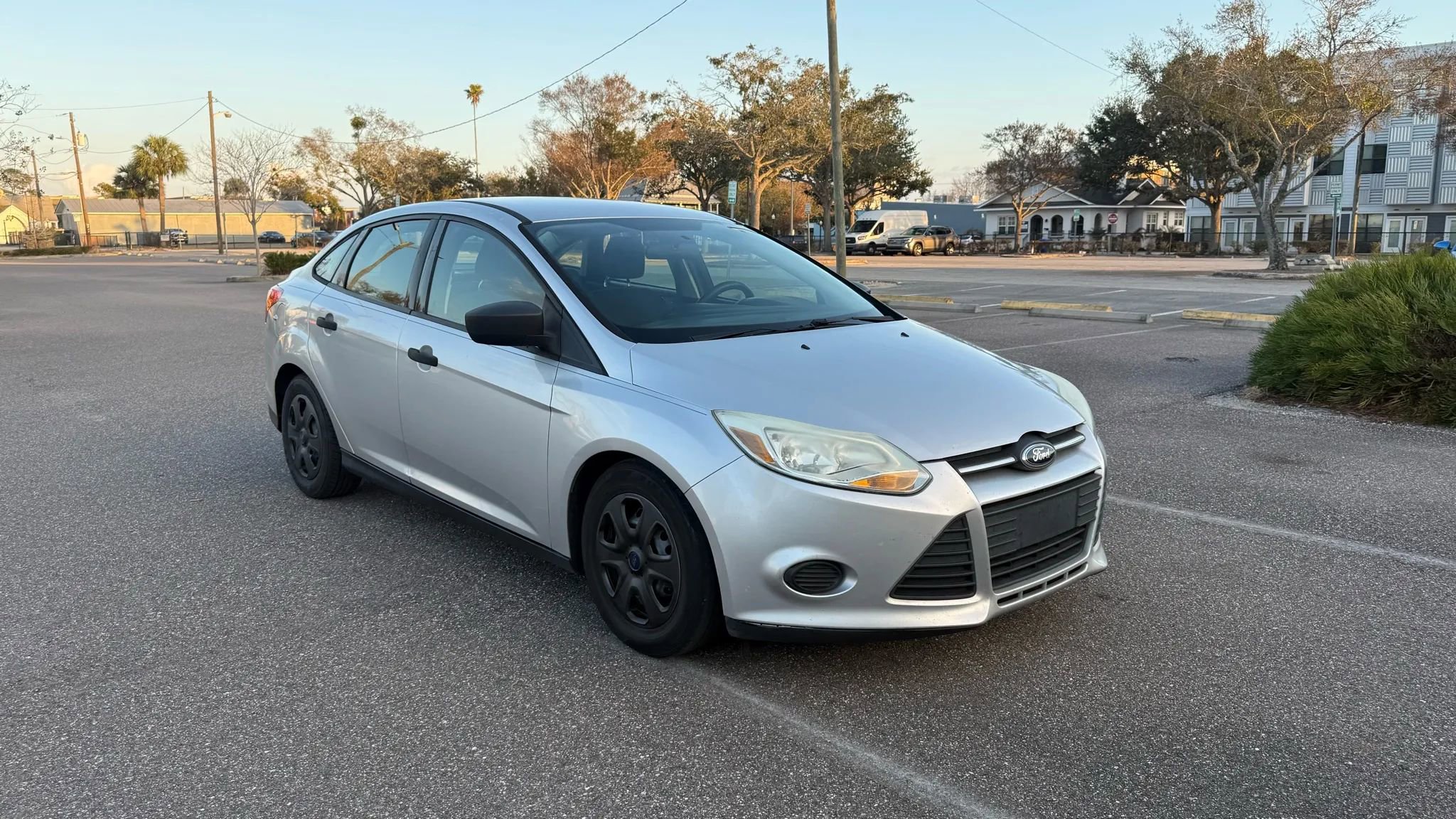 Used 2013 Ford Focus S FWD image 4