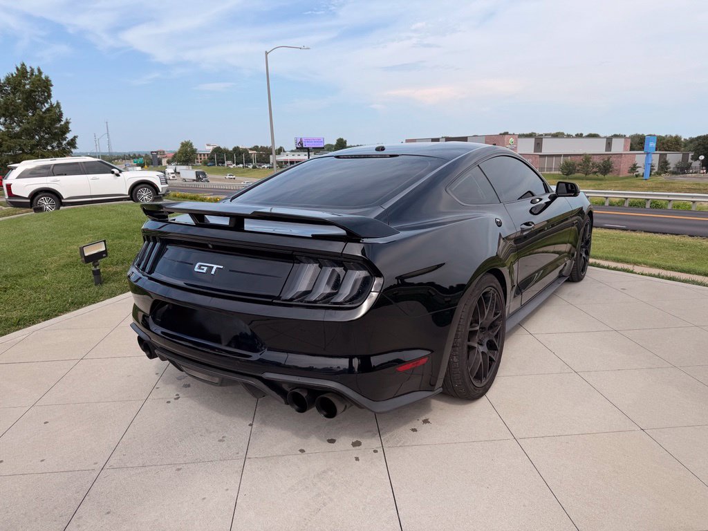 Used 2018 Ford Mustang GT Premium RWD image 8