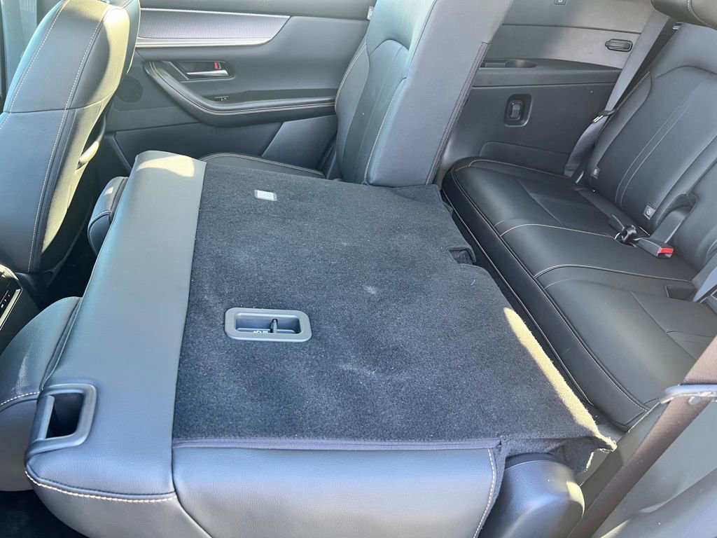 Used 2025 MAZDA CX-90 3.3 Turbo w/ Premium Sport Pkg image 16