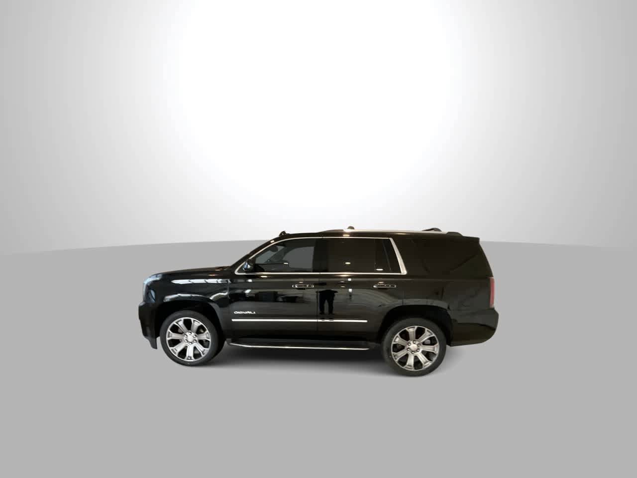 Used 2018 GMC Yukon Denali w/ Open Road Package AWD/4WD image 5