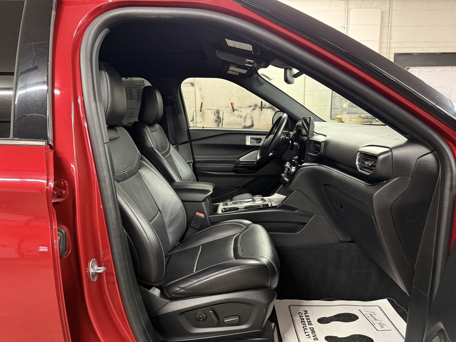Used 2021 Ford Explorer ST w/ Equipment Group 401A AWD/4WD image 32