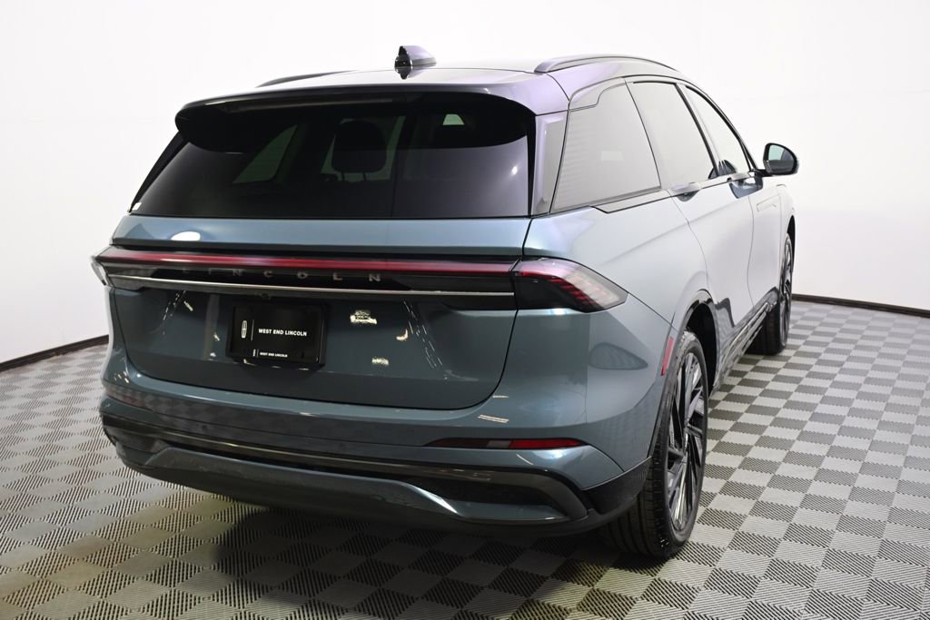 New 2026 Lincoln Nautilus Reserve image 6