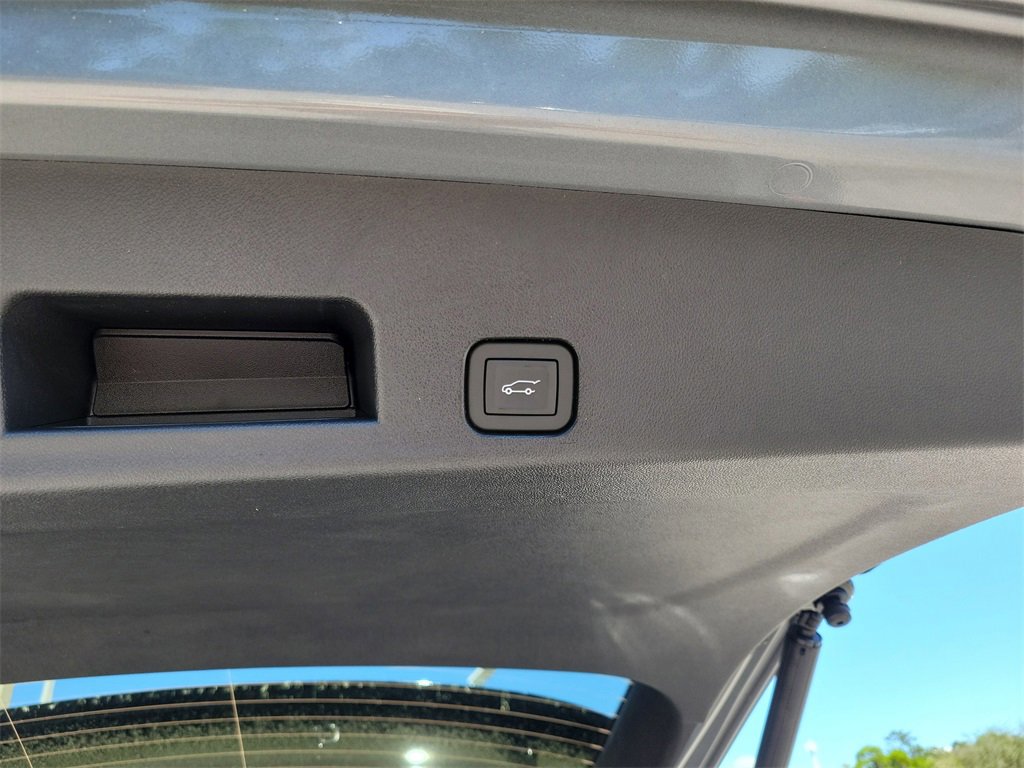 New 2025 GMC Acadia Elevation w/ Super Cruise Package image 7