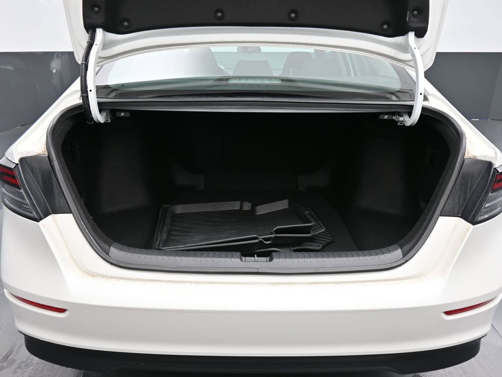 Certified 2024 Honda Accord EX image 35