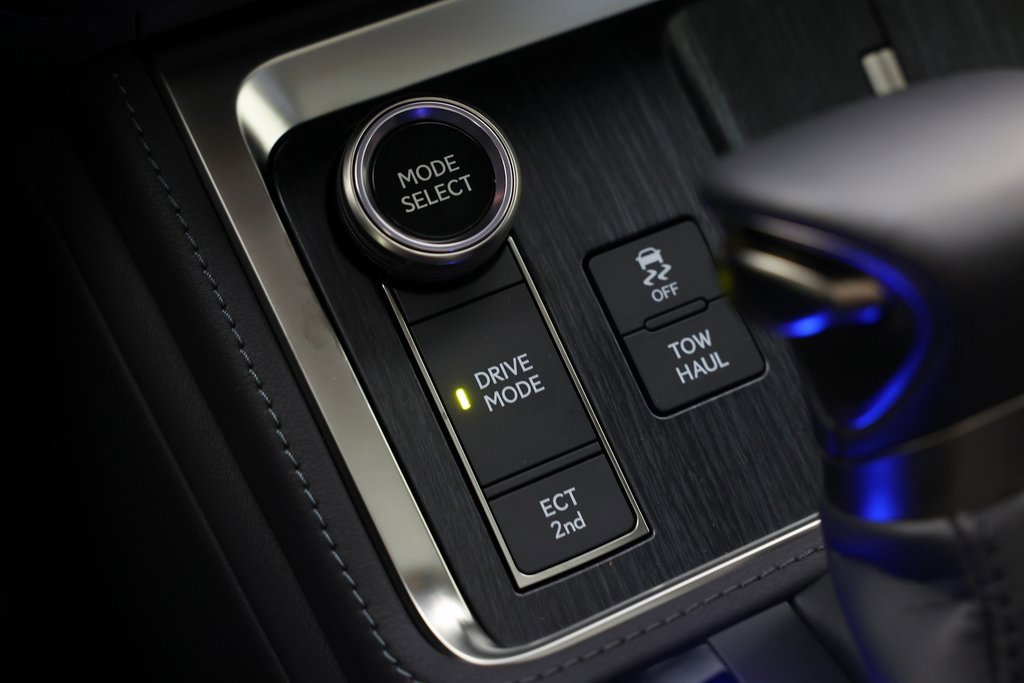 Used 2025 Lexus GX 550 w/ Accessory Package (Z1) image 30