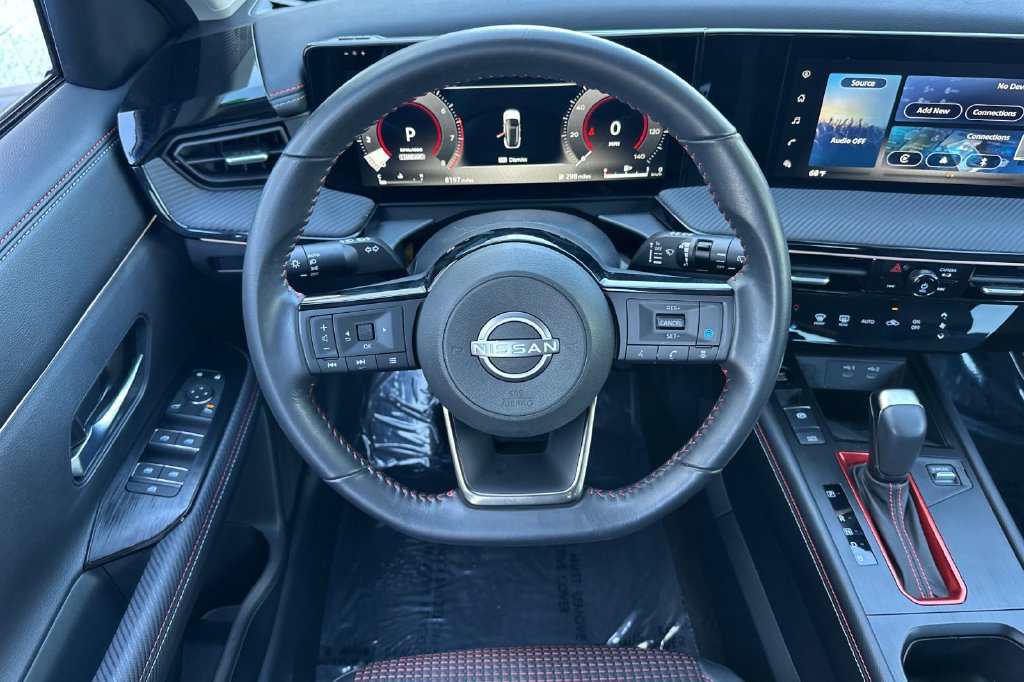 Certified 2025 Nissan Kicks SR FWD image 14