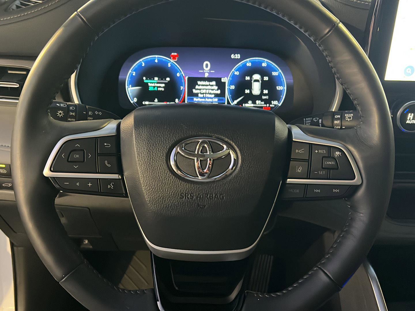 Used 2024 Toyota Highlander Limited image 21