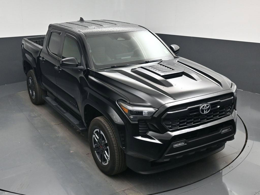 Used 2024 Toyota Tacoma TRD Sport image 32