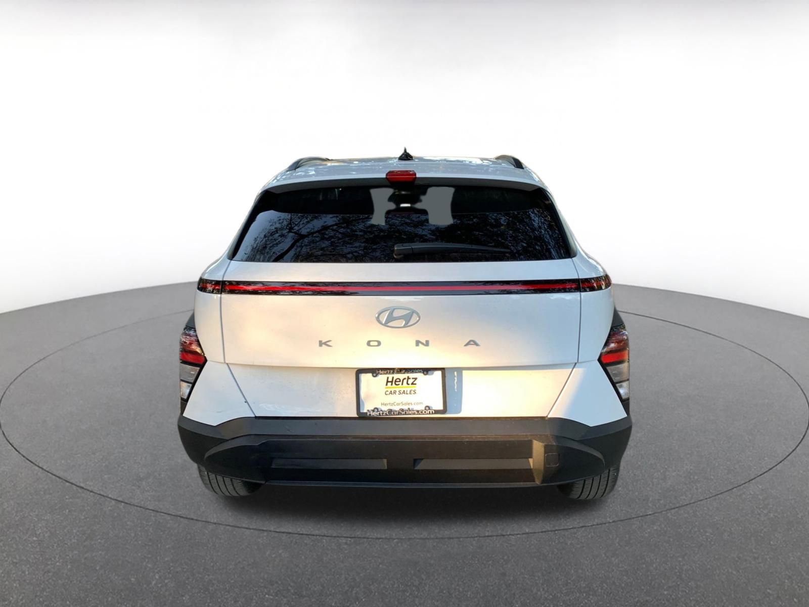 Used 2025 Hyundai Kona SEL image 6