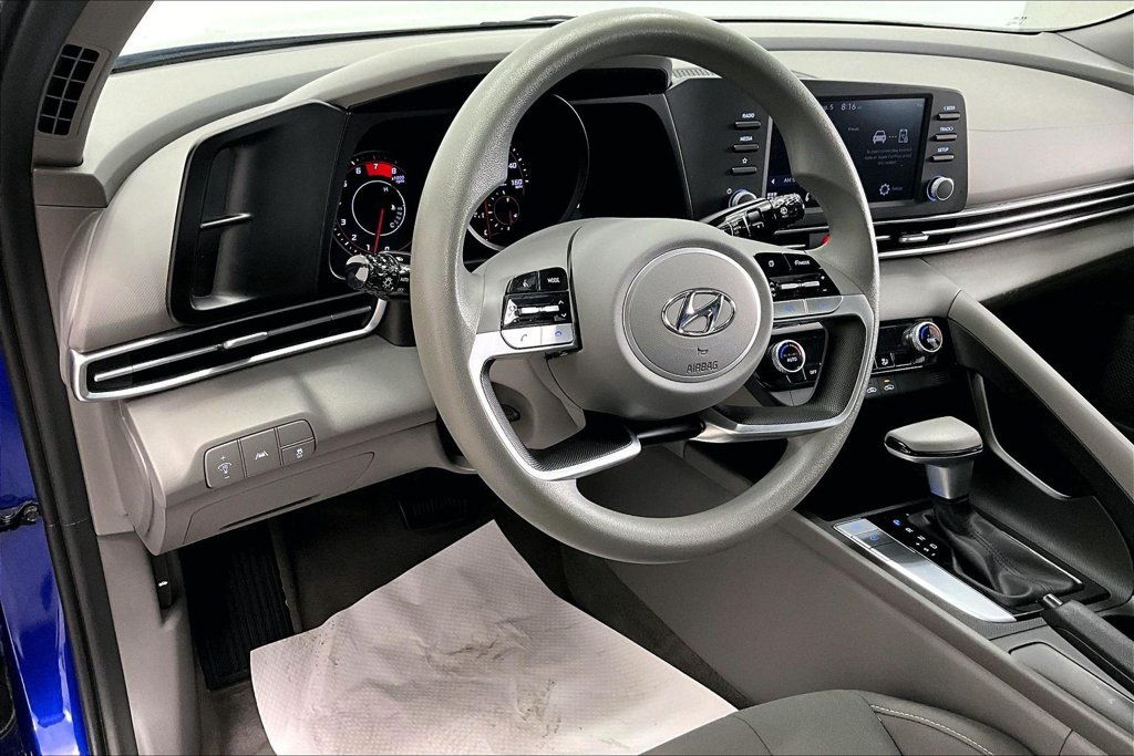 Certified 2023 Hyundai Elantra SEL w/ Preferred Accessory Package FWD image 13