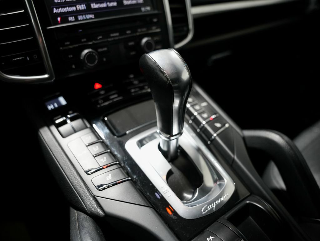 Used 2012 Porsche Cayenne image 17