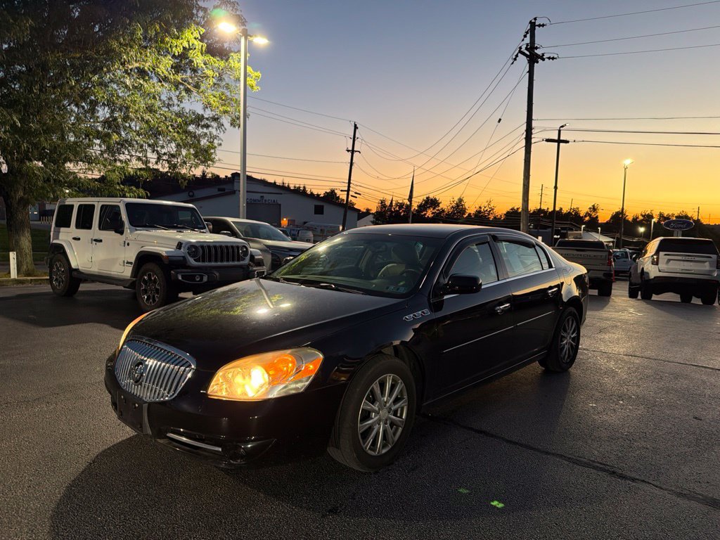 Used 2011 Buick Lucerne CXL w/ Driver Confidence Package FWD image 6