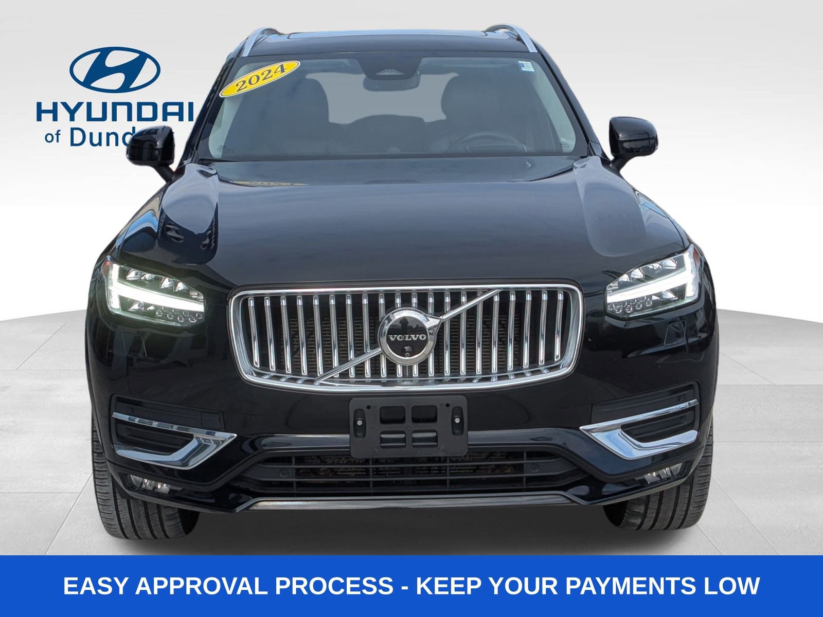 Used 2024 Volvo XC90 B6 Ultimate w/ Lounge Package image 2