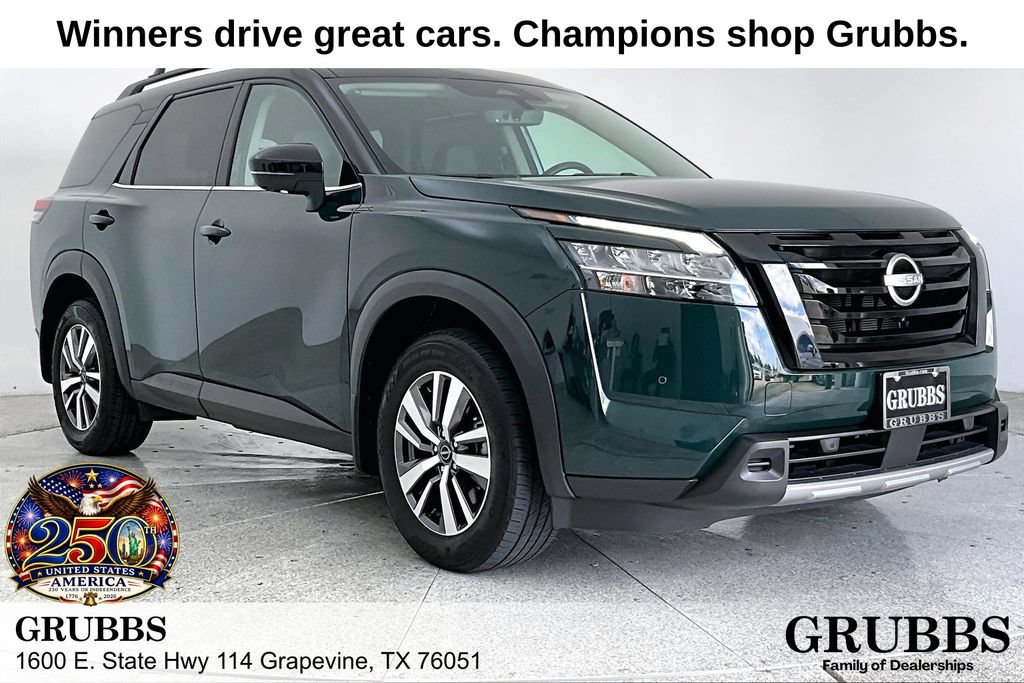 Used 2024 Nissan Pathfinder SL w/ Black Appearance Package AWD/4WD image 1