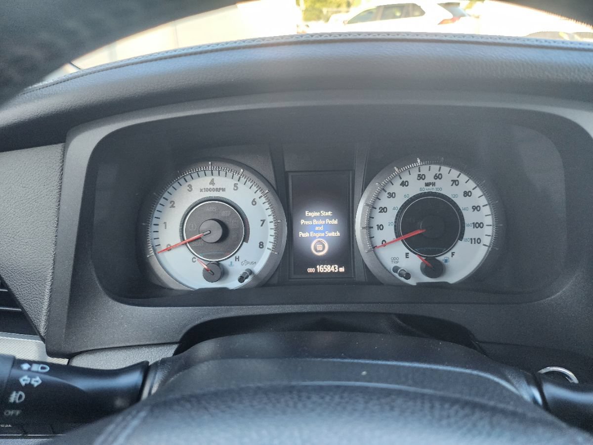 Used 2015 Toyota Sienna SE w/ SE Preferred Package FWD image 15