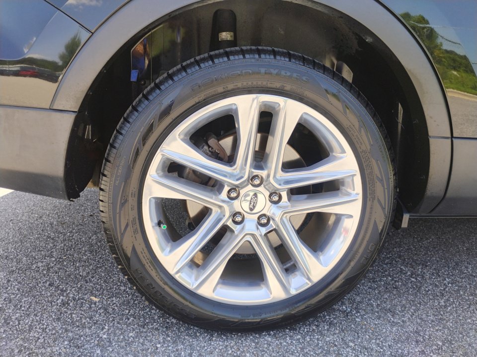 Used 2017 Ford Explorer Limited w/ Equipment Group 301A FWD image 27
