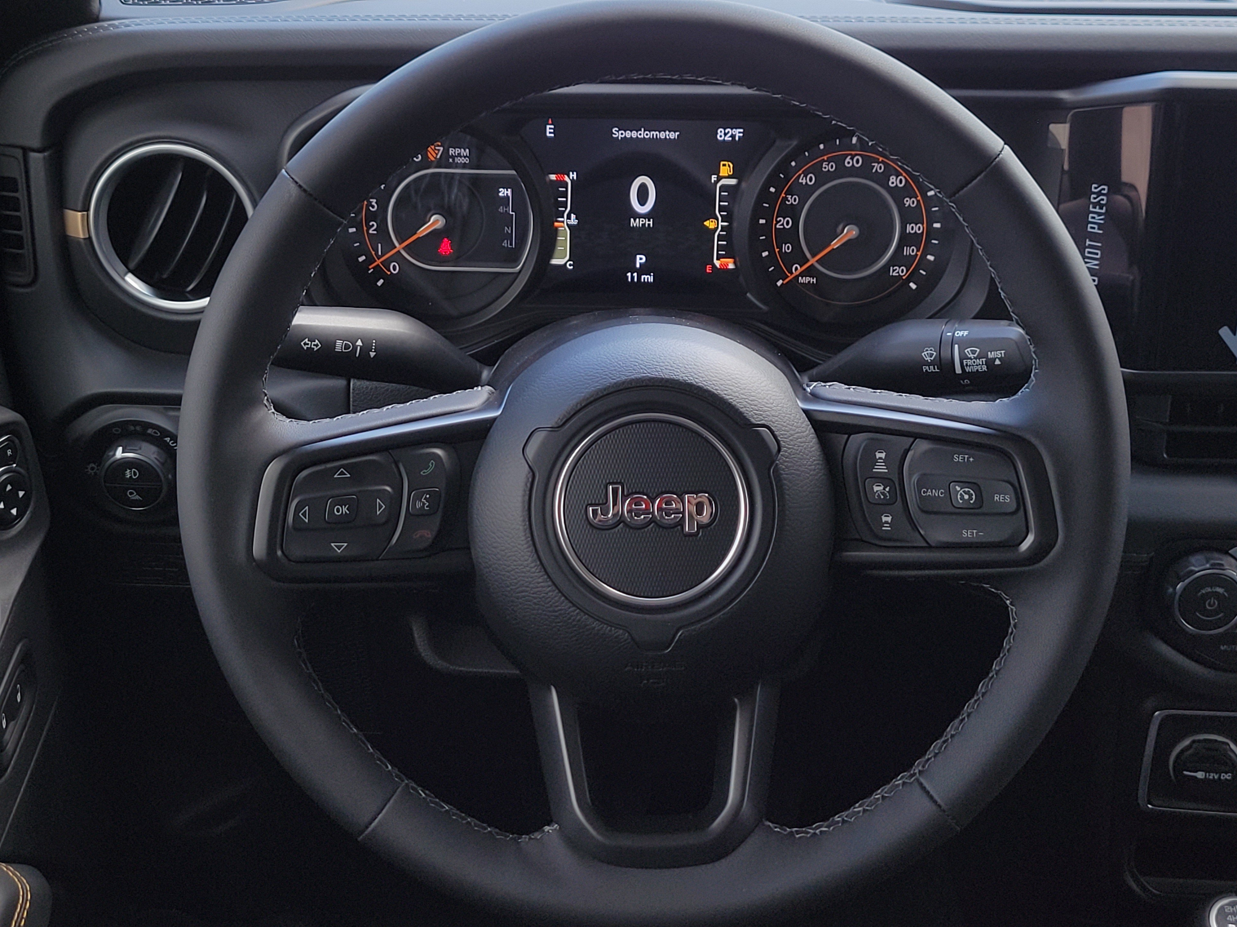 New 2025 Jeep Gladiator Sport AWD/4WD image 13