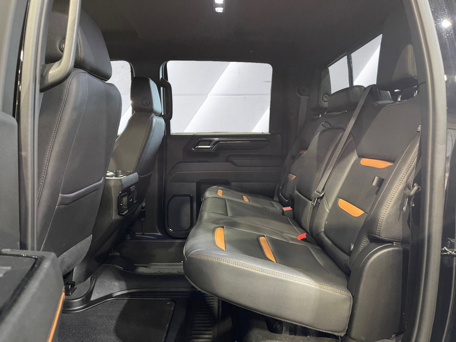 Used 2024 GMC Sierra 3500 AT4 AWD/4WD image 14