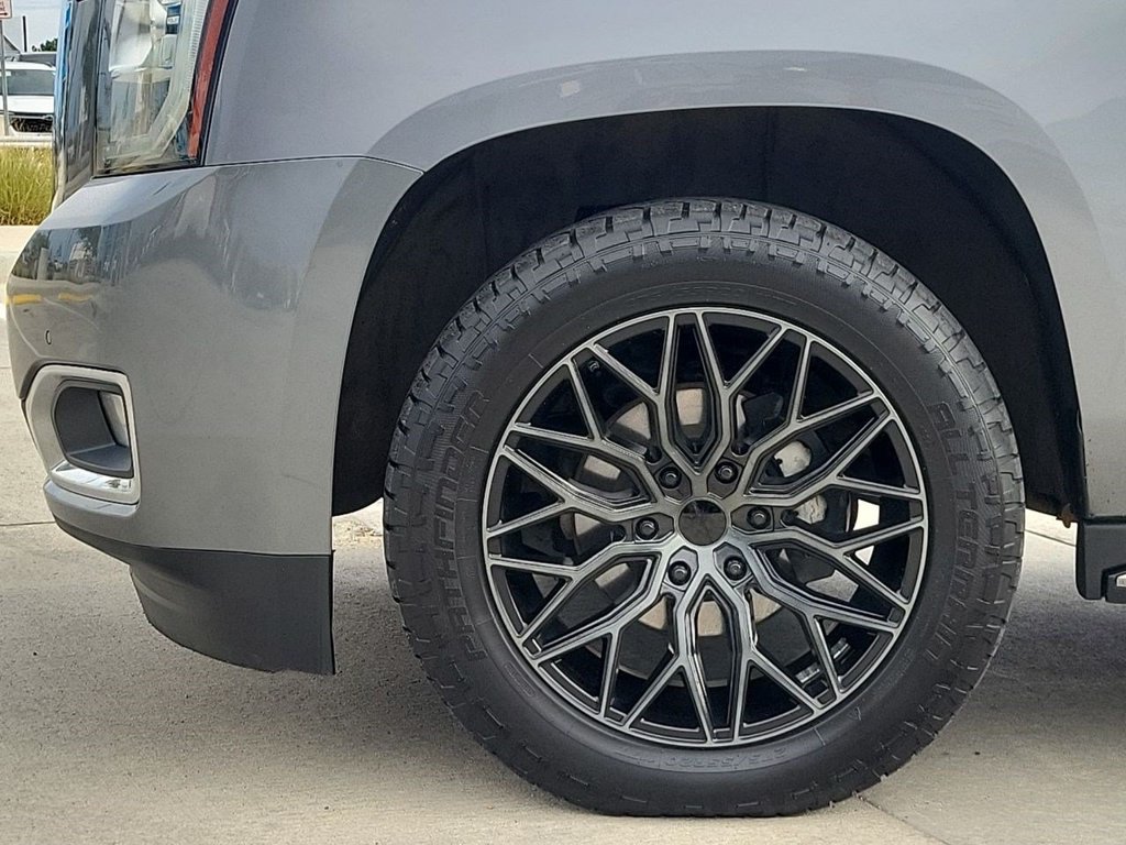 Used 2019 GMC Yukon Denali w/ Open Road Package AWD/4WD image 40