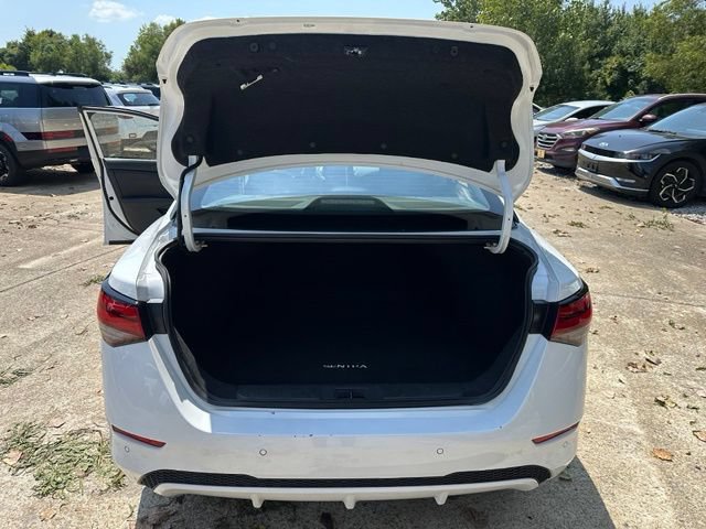 Used 2025 Nissan Sentra SV FWD image 14