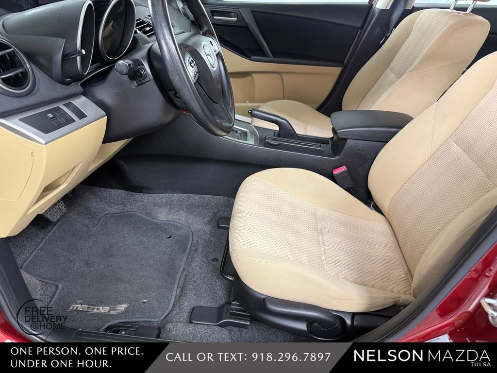 Used 2011 MAZDA MAZDA3 i Touring FWD image 16