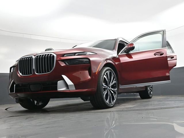 Used 2024 BMW X7 xDrive40i AWD/4WD image 42