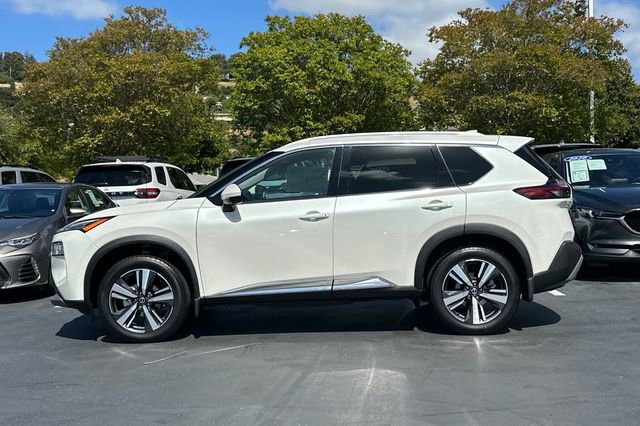 Used 2021 Nissan Rogue SL w/ Premium Package image 6