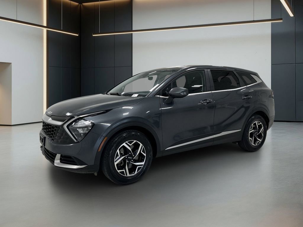 Used 2023 Kia Sportage LX image 1