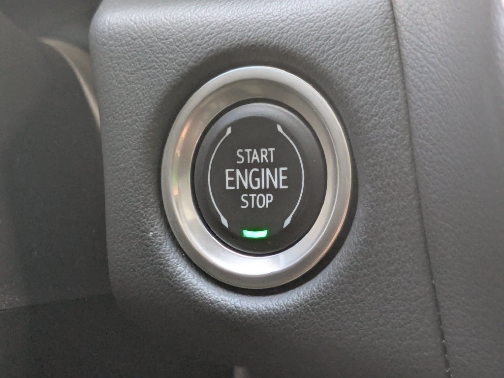 Used 2023 Chevrolet Suburban Premier RWD image 15